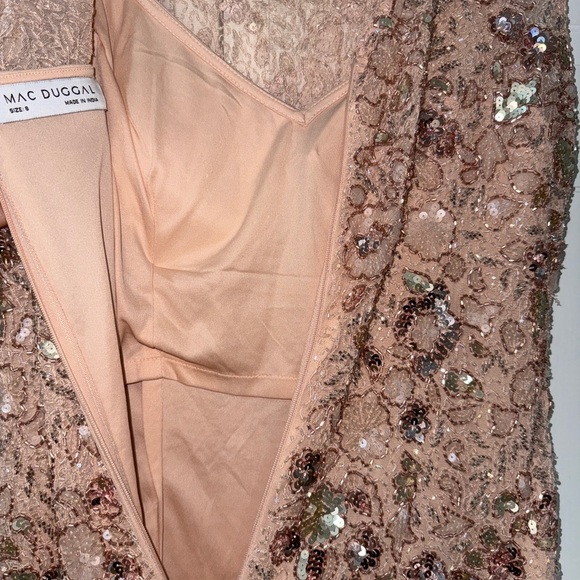 Mac Duggal Nude Silver Bateau Neck Cap Sleeve Floral Beaded Trumpet Gown Size 8 - Picture 17 of 17